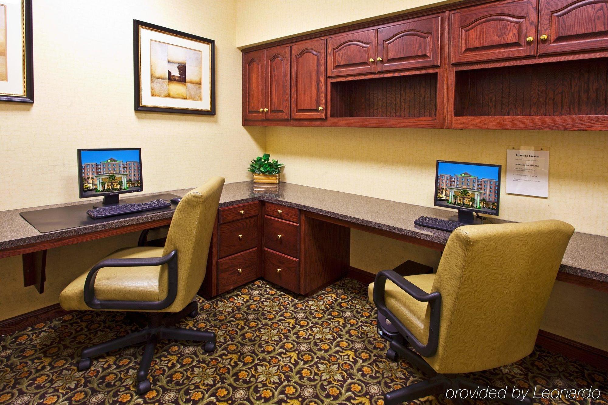 Holiday Inn Hotel & Suites Lake City By Ihg Esterno foto